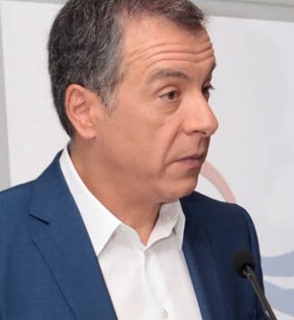 Σταύρος Θεοδωράκης: Το ιατρικό ανακοινωθέν για την επέμβαση