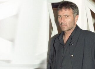 ΣΑΝ ΣΗΜΕΡΑ: Η δολοφονία του Νίκου Σεργιανόπουλου με 21 μαχαιριές στο διαμέρισμα του στο Παγκράτι