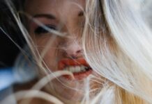 Αυτοί που βρίζουν είναι ευφυείς έχουν χιούμορ και είναι πιο έξυπνοι σύμφωνα με τους ψυχολόγους