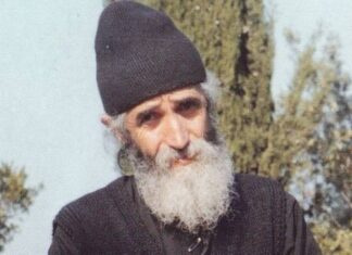 Σαν σήμερα το 1994 εκοιμήθη ο Άγιος Παΐσιος ο Αγιορείτης