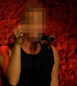 Θρήνος στον καλλιτεχνικό χώρο: Τραγουδίστρια πέθανε πάνω στη σκηνή πιθανόν από ηλεκτροπληξία