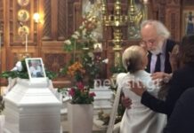 Ζωή Λάσκαρη Κηδεία: Το τελευταίο χειροκρότημα (ΦΩΤΟ)