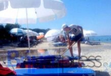 Χαλκιδική: Ξεχείλισε ο βόθρος και «έπνιξε» τους λουόμενους στην παραλία! (ΒΙΝΤΕΟ)