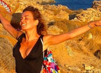 Νέο look για τη Δήμητρα Ματσούκα: Έκοψε μόνη της τα μαλλιά της!