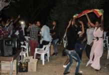 Μυτιλήνη: Γιόρτασαν τη δική τους Πρωτοχρονιά – Χοροί, τραγούδια και παραδοσιακή μουσική