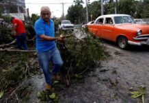 Κυκλώνας Ίρμα: Τουλάχιστον 10 νεκροί μετά το σαρωτικό πέρασμα του