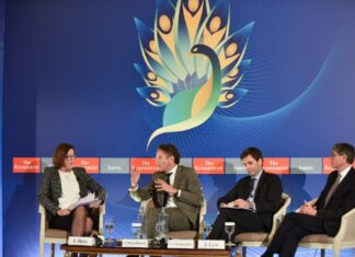 Ντάισελμπλουμ στο "Economist": Σχεδιασμός για ελάφρυνση του χρέους που θα εφαρμοστεί… αν χρειαστεί