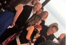 Κρήτη: Η σύζυγος του Βασίλη Καρρά έγινε νονά σε βάπτιση υπερπαραγωγή – Οι εικόνες από το γλέντι