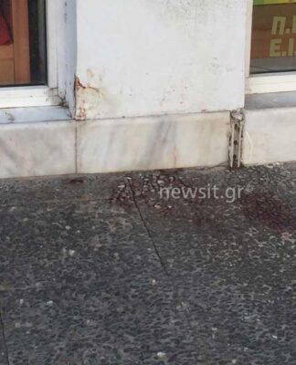 Ντοκουμέντο: Ο ληστής του Παλαιού Φαλήρου πεσμένος στο έδαφος – Το χρονικό της ληστείας με τους πυροβολισμούς