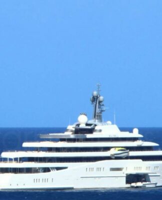 Κρήτη: Η άφιξη του Αμπράμοβιτς και η θαλαμηγός με τους υψηλούς καλεσμένους του – Οι διακοπές του κροίσου