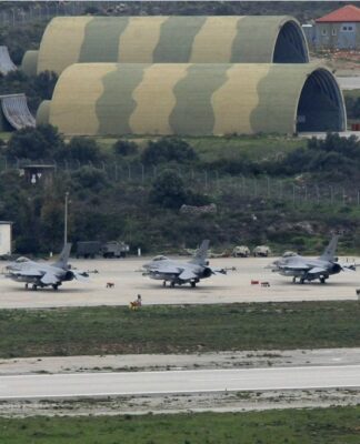 Δεύτερη βάση στην Κρήτη θέλουν οι Αμερικανοί. Τι συζήτησαν για τη Σούδα Τσίπρας – Τραμπ