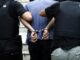 Πρέβεζα: Με χειροπέδες 5 ανήλικοι που πετούσαν πέτρες σε αυτοκίνητα