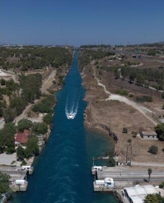 Στη Βουλή το φιάσκο του διάπλου της Διώρυγας της Κορίνθου