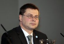 Ντομπρόβσκις: Θέλουμε η Ελλάδα να τελειώσει μέχρι το τέλος του έτους την αξιολόγηση