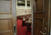 Άγιο Όρος για αλλαγή φύλου στα 15: Αν δεν αντιδράσουμε, θα σηκωθούν οι πρόγονοι μας από τους τάφους τους