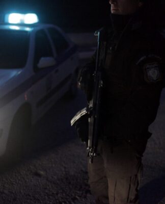 Ρέντη: Φρικιαστικές αποκαλύψεις για την άγρια δολοφονία – Ημίγυμνος σε μια “λίμνη” αίματος