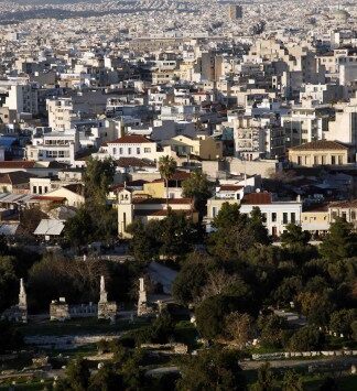 Τα βρήκαν κυβέρνηση – συμβολαιογράφοι για τους ηλεκτρονικούς πλειστηριασμούς