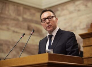 Στουρνάρας: Πάνω από 400.000 νέοι έχουν φύγει από την Ελλάδα τα χρόνια της κρίσης