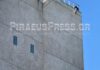 ΠΕΙΡΑΙΑΣ ΤΩΡΑ: Απειλεί να πέσει στο κενό!