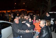 Πρέβεζα: Χειροκροτήματα για τον ιερέα που αποφυλακίστηκε