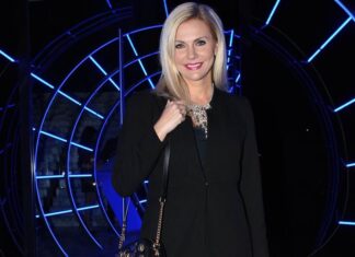 Έμη Λιβανίου: Το Χριστουγεννιάτικο δέντρο που στόλισε στο σπίτι της έχει 7 μέτρα ύψος και είναι υπέροχο!