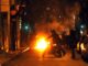 Εξάρχεια: Επιθέσεις σε ΜΑΤ με μολότοφ και πέτρες