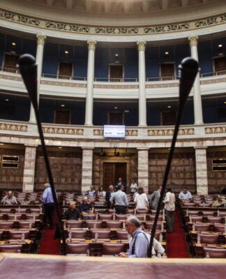 Στα… μανταλάκια οι φοροφυγάδες. Οι λίστες με τα ονόματα στον προϋπολογισμό