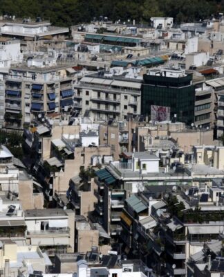 Ακίνητα: Φωτιά στην εφορία από τις νέες αντικειμενικές – Αυξάνονται στις λαϊκές συνοικίες, μειώνονται στα ακριβά προάστια.