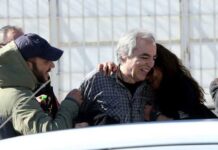 Δημήτρης Κουφοντίνας: Τον υποδέχτηκε και ο γιος του Νίκου Βούτση.