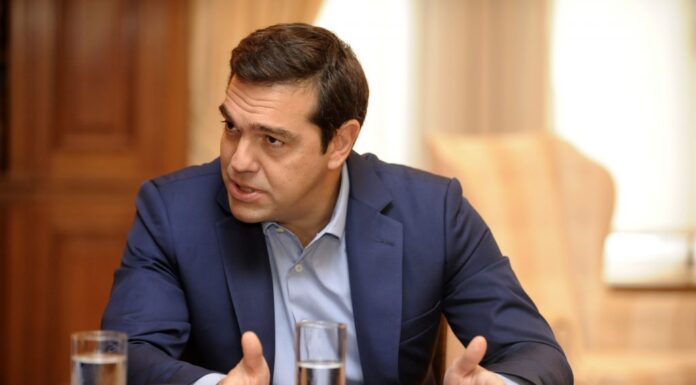 Ξεκάθαρο μήνυμα Τσίπρα: "Δεν πρέπει να παραδώσουμε τα κλειδιά της Ευρώπης στους τεχνοκράτες"