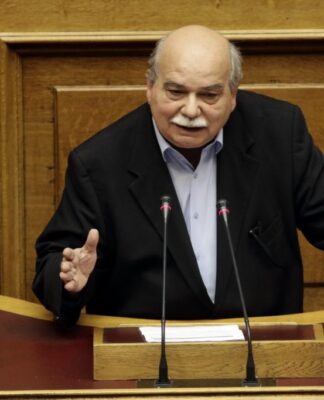 Ομολογία Βούτση: Οι Θεσμοί ανέτρεψαν την κυβέρνηση Σαμαρά, αλλά σήμερα στηρίζουν για δικούς τους λόγους.