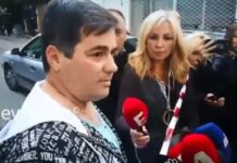"Ο αστυνομικός ήταν γονατισμένος δίπλα στην κόρη του" – Συγκλονιστική μαρτυρία