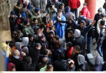 Λέσβος: Βουλιάζει από πρόσφυγες και μετανάστες – Έφτασαν στη Μυτιλήνη άλλα 254 άτομα.