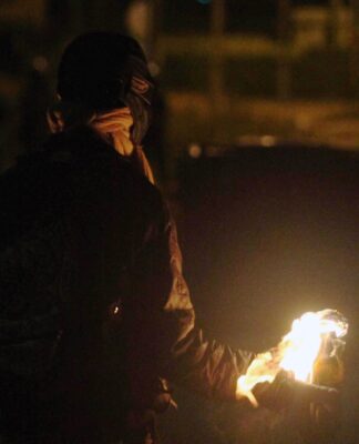 Εξάρχεια: Επίθεση με βόμβες μολότοφ σε αστυνομικούς