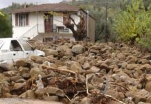Καιρός: Αποκλεισμένοι στα σπίτια τους σε Ήπειρο και Αιτωλοακαρνανία – Οι νέες εικόνες από το σαρωτικό πέρασμα της κακοκαιρίας – Η πρόγνωση του καιρού