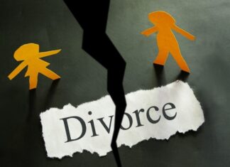 Συναινετικά διαζύγια μέσω συμβολαιογράφου και επίσημα. Τι προβλέπει η νέα διαδικασία