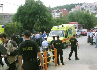 Κρήτη: Αίμα στο καφενείο – Μαχαίρωσε δύο άτομα με κουζινομάχαιρο μπροστά στους θαμώνες.