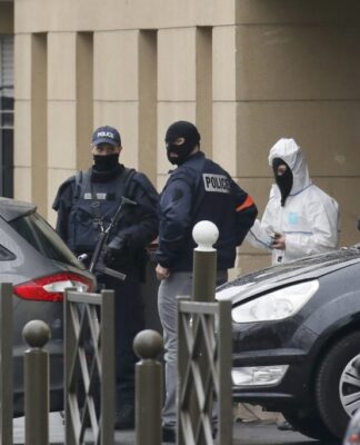 Ήθελαν να αιματοκυλήσουν ξανά τη Γαλλία – Στα χέρια της αστυνομίας 21χρονος και 19χρονη