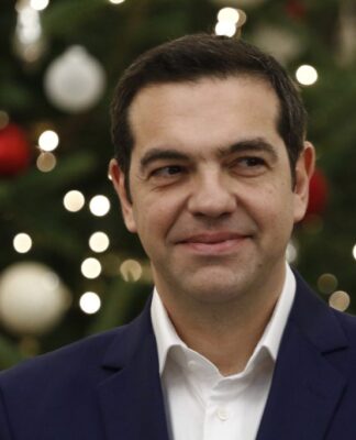Πρωτοχρονιάτικο μήνυμα Τσίπρα: Αφήνουμε πίσω το "σκοτάδι", βγαίνουμε από τα μνημόνια