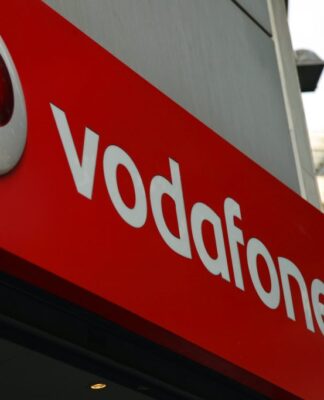Σκληρή απάντηση της Vodafone στον ΟΤΕ – Μαίνεται «πόλεμος» στις τηλεπικοινωνίες