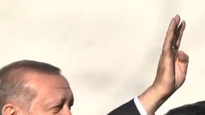 Έκανε “ραμπιά” ο Ερντογάν στη Θράκη – Γιατί χαιρέτισε με αυτόν τον τρόπο