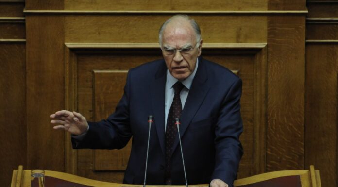 Λεβέντης για Τσίπρα: Μπορεί να πουλήσει ακόμα και την Ακρόπολη για να μείνει στην εξουσία
