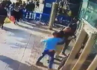 Βίντεο σοκ. Παλαιστίνιος καρφώνει το μαχαίρι σε Ισραηλινό – Ένταση δίχως τέλος στην Ιερουσαλήμ