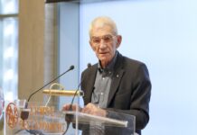 Μπουτάρης: Μου ζητούν χάπια για το σεξ με τις σακούλες.