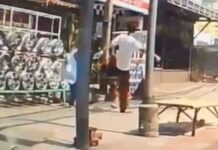Σοκαριστικό βίντεο. Κλώτσησε παιδί στο πρόσωπο – Έκανε σαν να μη συμβαίνει τίποτα