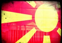 "Έχουμε όνομα κι αυτό είναι Μακεδονία." Ο Σκοπιανόςς εκπρόσωπος βάζει "φωτιά" στις διαπραγματεύσεις.