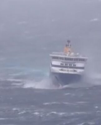 Λήμνος: Η μάχη του πλοίου "Νήσος Χίος" στα 10 μποφόρ – Η απόφαση του καπετάνιου.