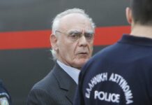 "Επίθεση" Τσοχατζόπουλου κατά Παπανδρέου – "Πράκτορες και παρανοϊκοί στοχεύουν την οικογένειά μου"