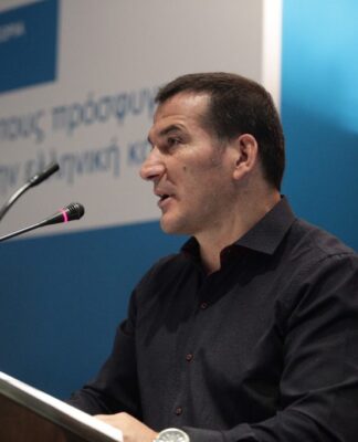 Πύρρος Δήμας: Τελείωσε από προπονητή τον Βαλέριο Λεωνίδη. Εβαλε βοηθό προπονητή τον αδερφό του