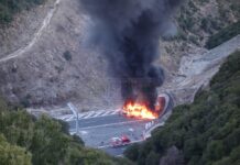 Μέτσοβο: Λαμπάδιασε νταλίκα στην Εγνατία Οδό